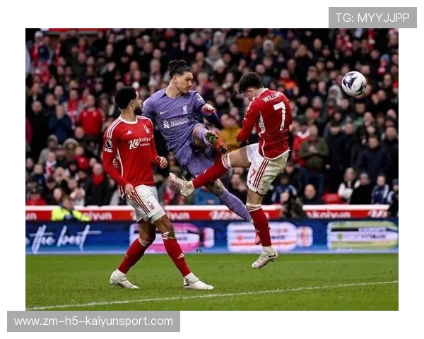 利物浦前场反抢极快,努涅斯挑射滑门而过 利物浦前场反抢极快,努涅斯挑射滑门而过